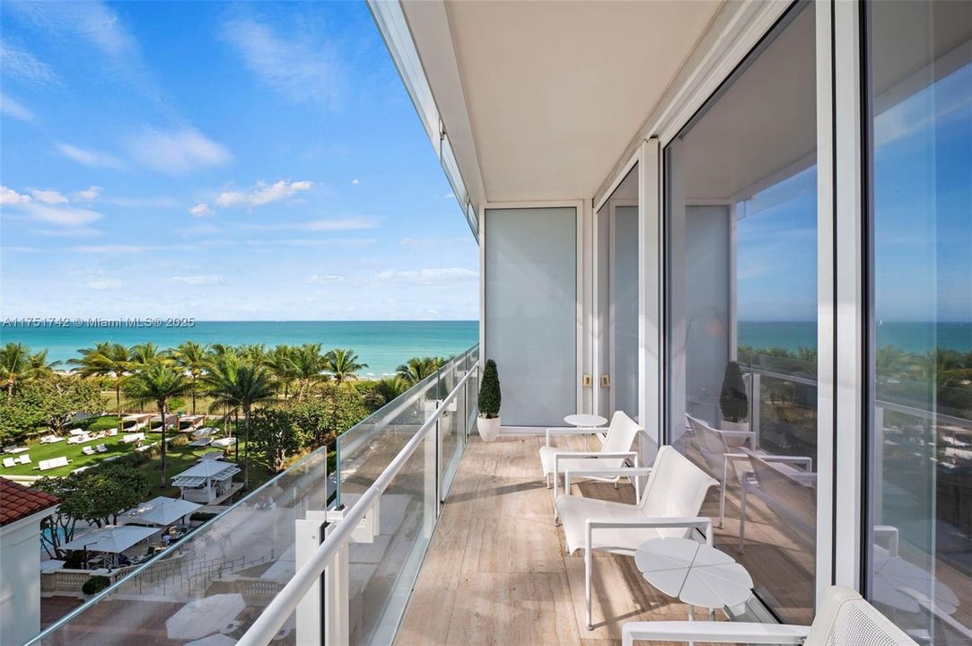 En Venta: $9,500,000 (3 camas, 3 baños, 2670 Pies cuadrados)