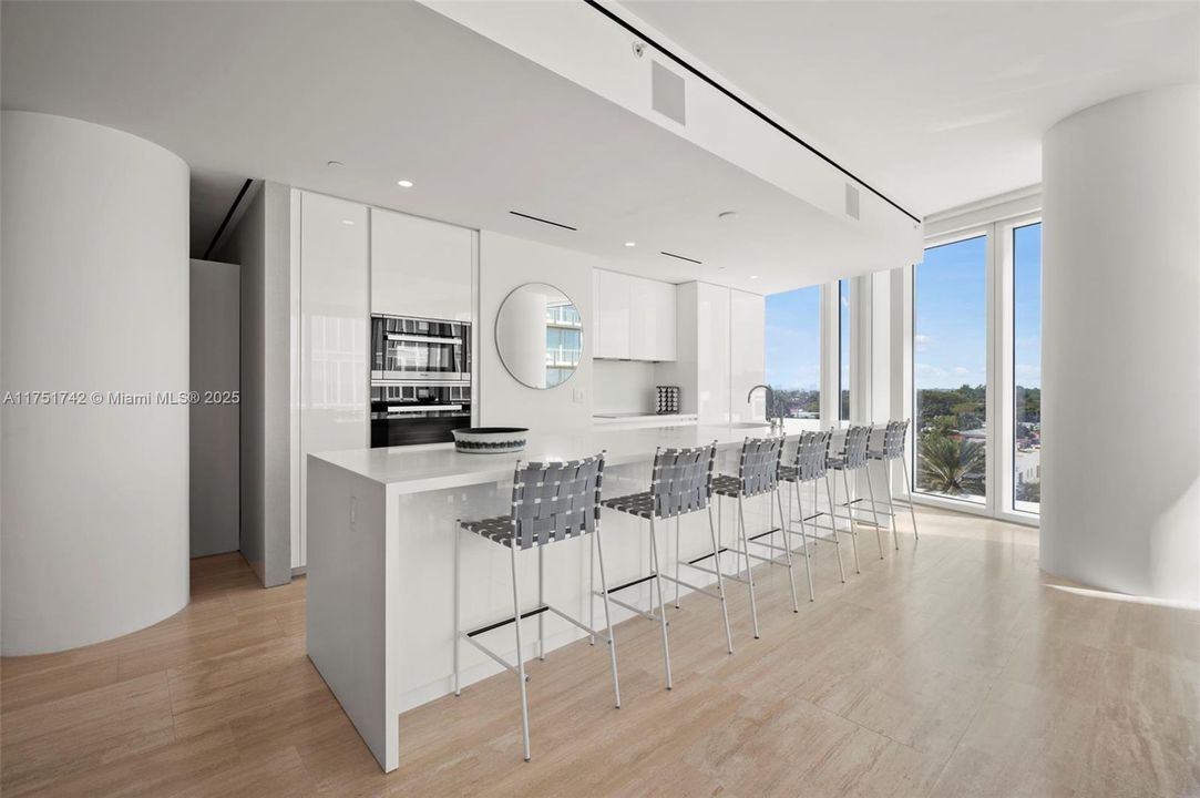 En Venta: $9,500,000 (3 camas, 3 baños, 2670 Pies cuadrados)