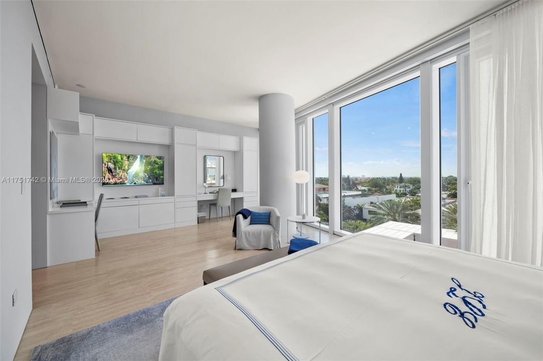En Venta: $9,500,000 (3 camas, 3 baños, 2670 Pies cuadrados)