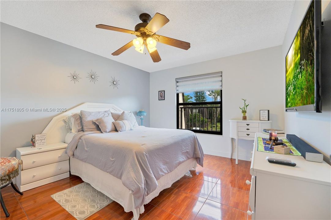 Active With Contract: $399,900 (3 beds, 2 baths, 1449 Square Feet)