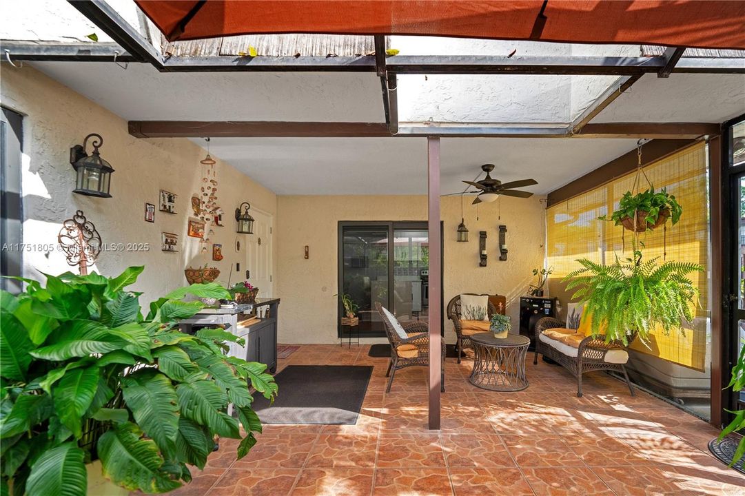 Active With Contract: $399,900 (3 beds, 2 baths, 1449 Square Feet)