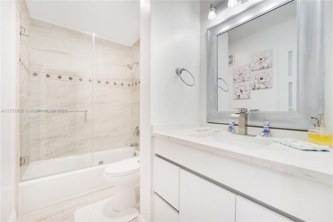 Active With Contract: $399,900 (3 beds, 2 baths, 1449 Square Feet)