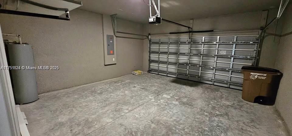 出租: $2,600 (3 贝兹, 2 浴室, 1900 平方英尺)