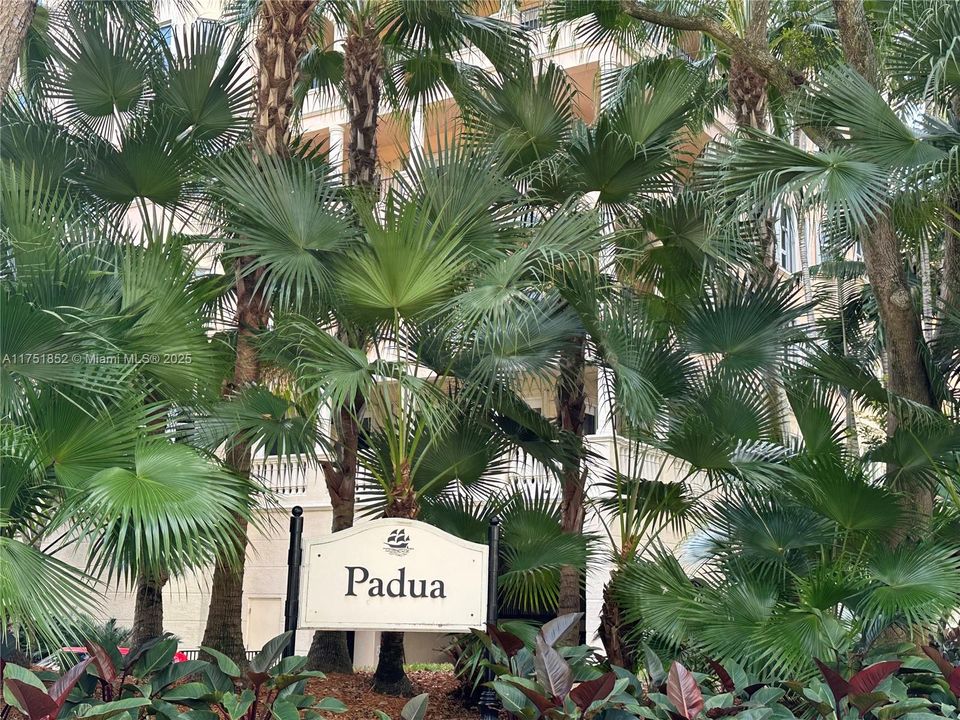 На продажу: $1,899,999 (3 спален, 3 ванн, 2980 Квадратных фут)