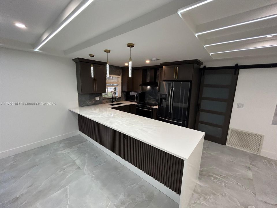 待售: $1,499,999 (3 贝兹, 2 浴室, 1416 平方英尺)