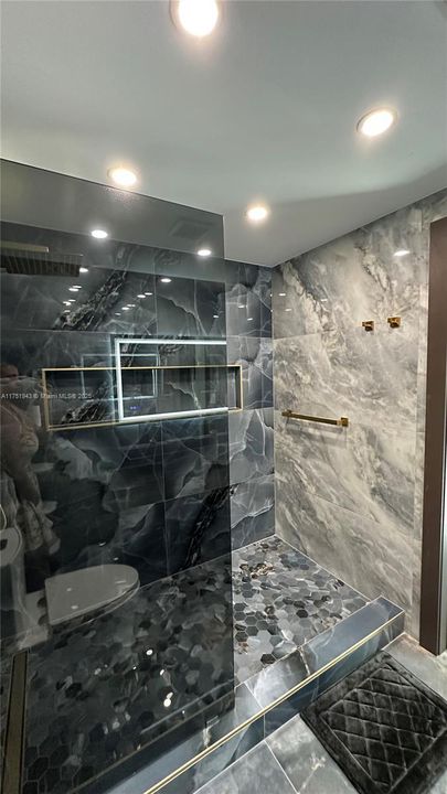 待售: $1,499,999 (3 贝兹, 2 浴室, 1416 平方英尺)