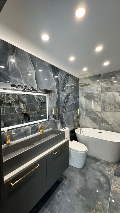 待售: $1,499,999 (3 贝兹, 2 浴室, 1416 平方英尺)