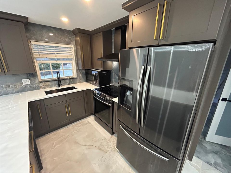 待售: $1,499,999 (3 贝兹, 2 浴室, 1416 平方英尺)