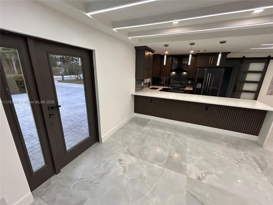 待售: $1,499,999 (3 贝兹, 2 浴室, 1416 平方英尺)