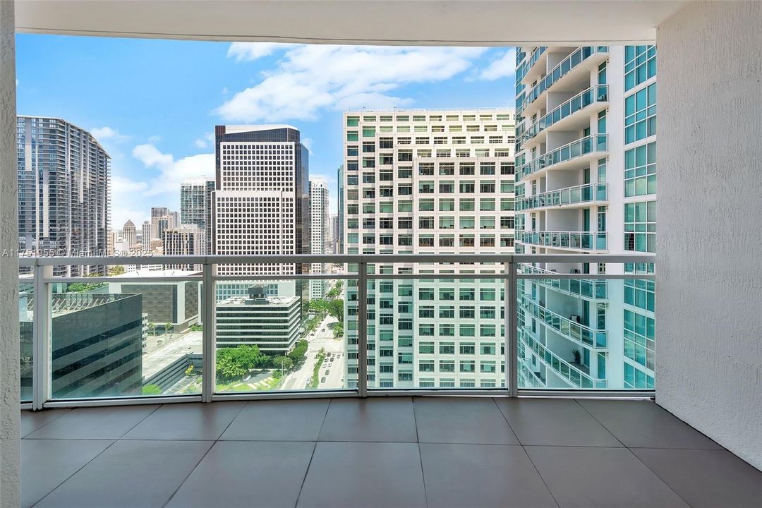 Recently Sold: $519,000 (1 beds, 1 baths, 774 Square Feet)