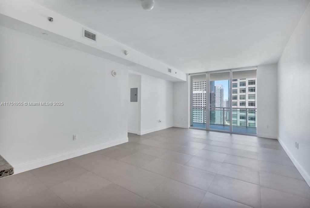 Recently Sold: $519,000 (1 beds, 1 baths, 774 Square Feet)