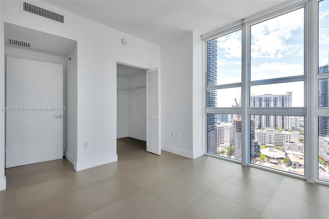 Recently Sold: $519,000 (1 beds, 1 baths, 774 Square Feet)