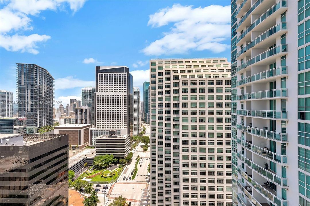 Recently Sold: $519,000 (1 beds, 1 baths, 774 Square Feet)