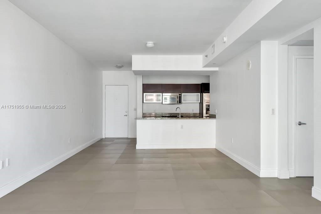 Recently Sold: $519,000 (1 beds, 1 baths, 774 Square Feet)