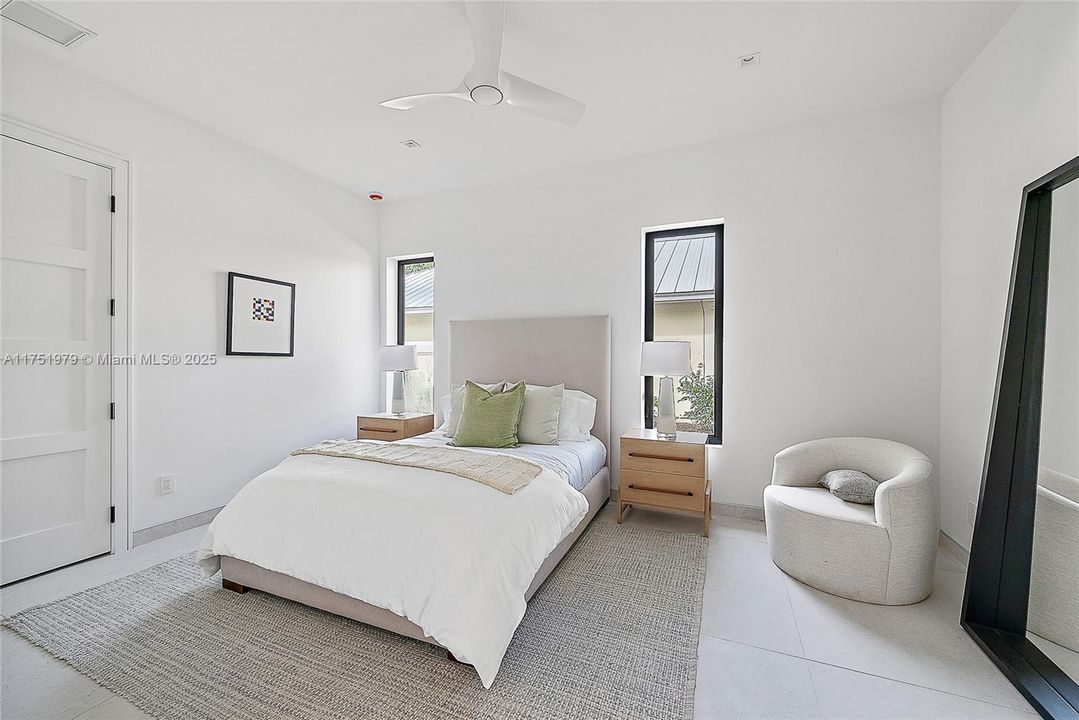 Guest Bedroom / Main Floor