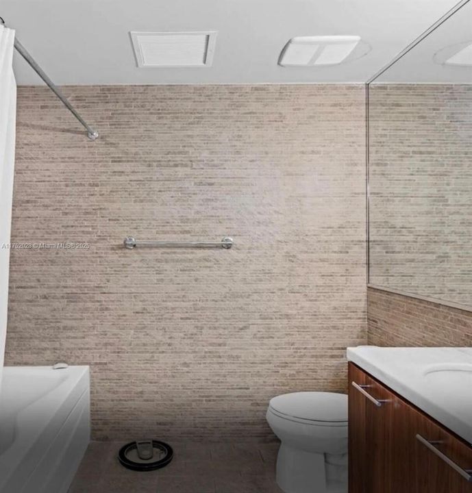 На продажу: $330,000 (0 спален, 1 ванн, 449 Квадратных фут)