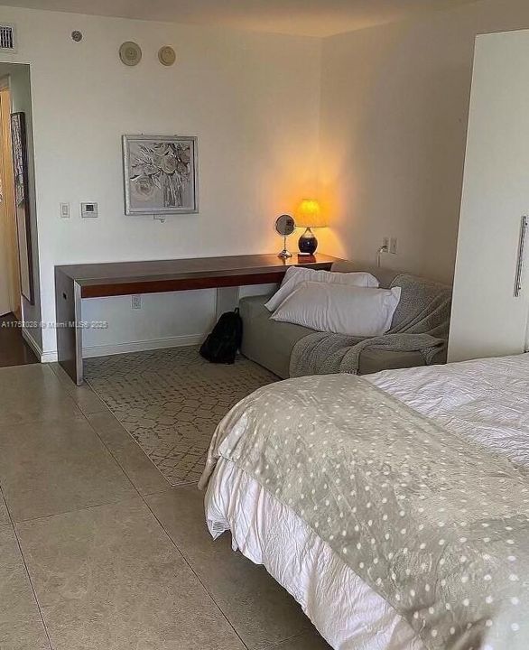 На продажу: $330,000 (0 спален, 1 ванн, 449 Квадратных фут)