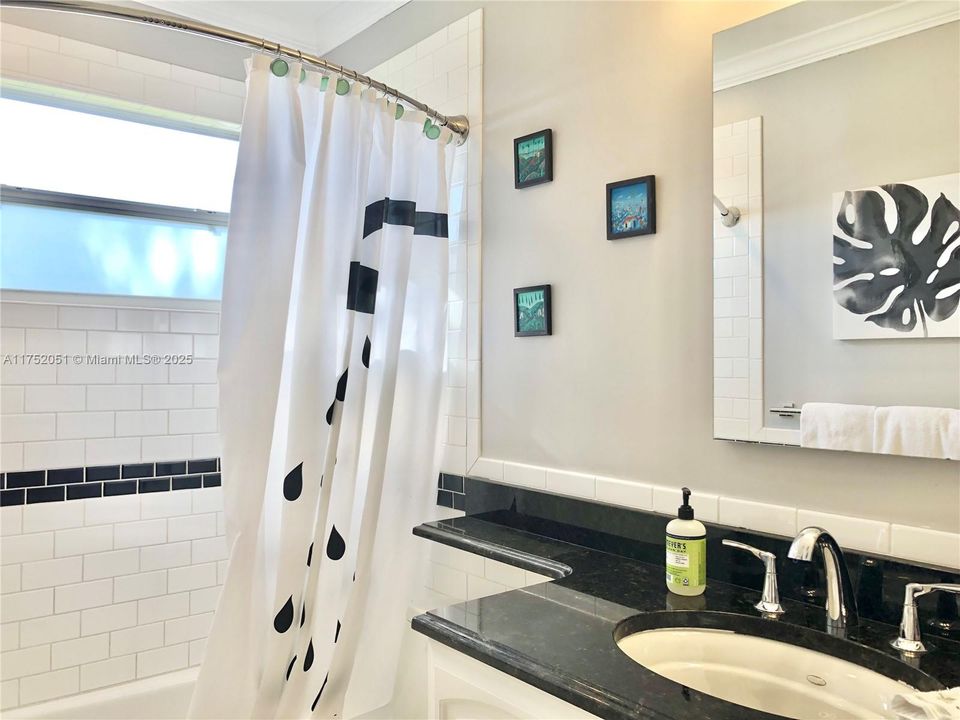 En Renta: $4,500 (3 camas, 2 baños, 1338 Pies cuadrados)