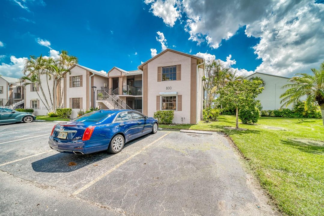 Recently Rented: $2,100 (3 beds, 2 baths, 1195 Square Feet)