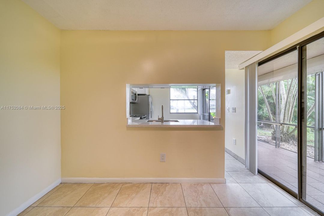 Recently Rented: $2,100 (3 beds, 2 baths, 1195 Square Feet)