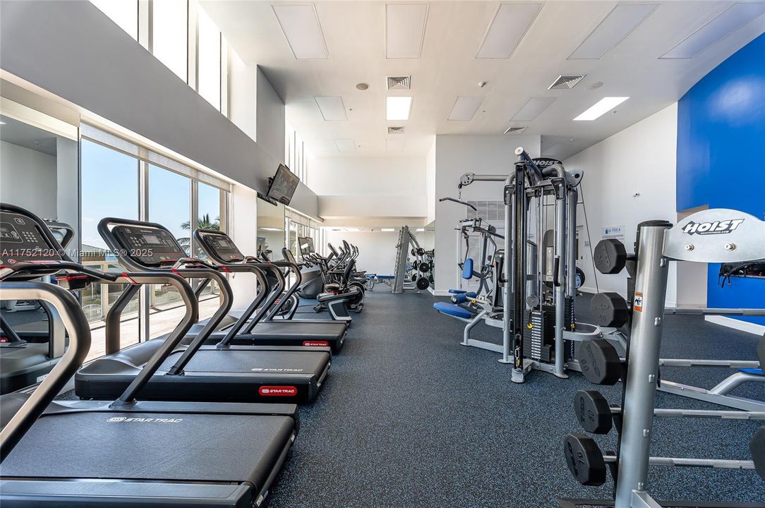 For Sale: $775,000 (1 beds, 1 baths, 1000 Square Feet)