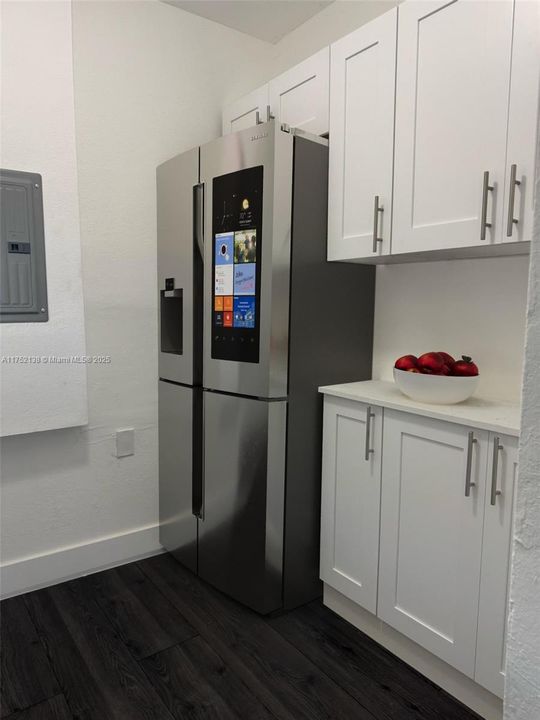 Recently Rented: $1,700 (1 beds, 1 baths, 500 Square Feet)