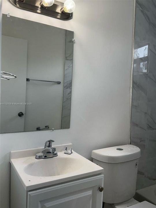 Recently Rented: $1,700 (1 beds, 1 baths, 500 Square Feet)