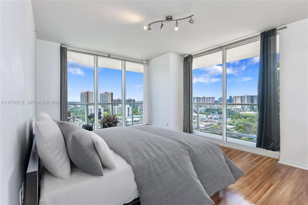 待售: $1,000,000 (2 贝兹, 2 浴室, 1423 平方英尺)