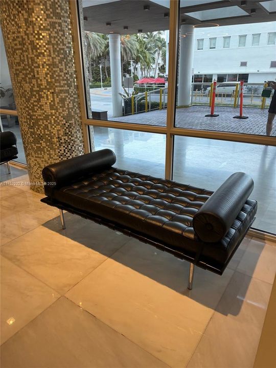 最近租的: $5,200 (2 贝兹, 2 浴室, 1130 平方英尺)