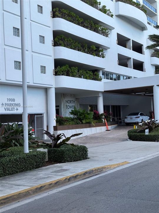 最近租的: $5,200 (2 贝兹, 2 浴室, 1130 平方英尺)