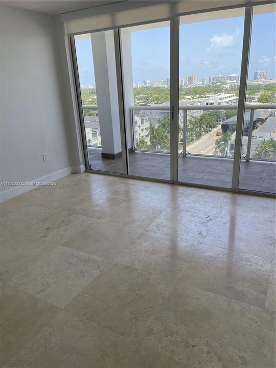 最近租的: $5,200 (2 贝兹, 2 浴室, 1130 平方英尺)