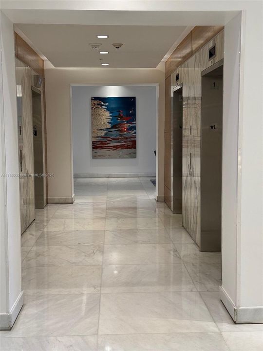 最近租的: $5,200 (2 贝兹, 2 浴室, 1130 平方英尺)