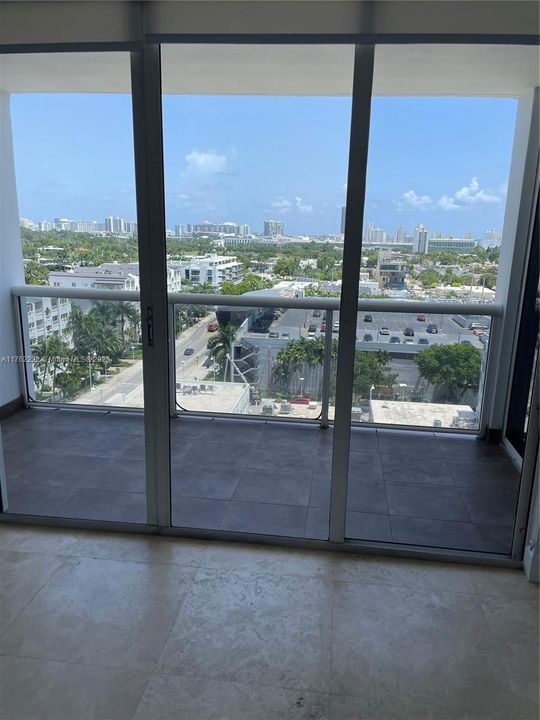 最近租的: $5,200 (2 贝兹, 2 浴室, 1130 平方英尺)