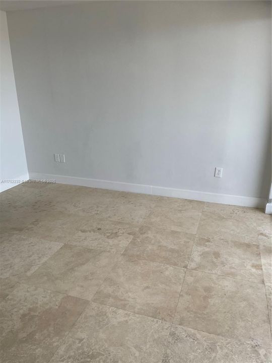 最近租的: $5,200 (2 贝兹, 2 浴室, 1130 平方英尺)