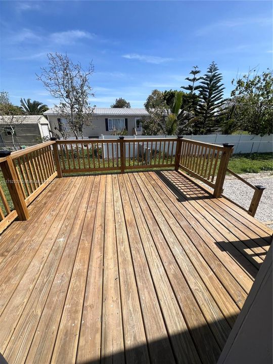 Vendido Recientemente: $315,000 (4 camas, 2 baños, 2356 Pies cuadrados)