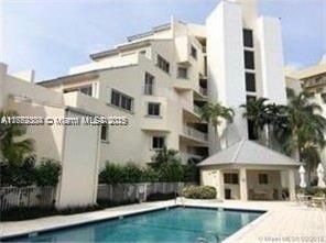 Recently Rented: $5,100 (3 beds, 2 baths, 1360 Square Feet)