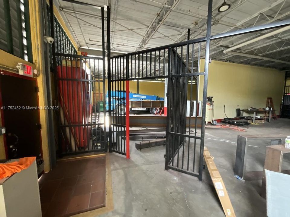 Active With Contract: $3,150,000 (0 beds, 0 baths, 0 Square Feet)