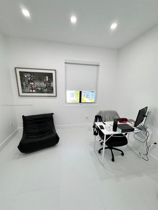 最近租的: $4,600 (4 贝兹, 3 浴室, 2534 平方英尺)