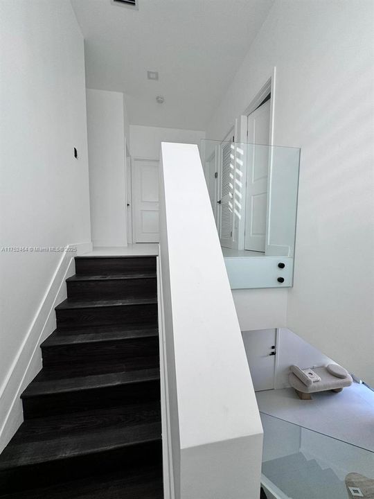 最近租的: $4,600 (4 贝兹, 3 浴室, 2534 平方英尺)