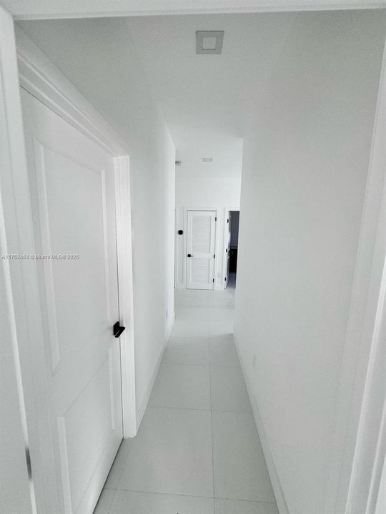 最近租的: $4,600 (4 贝兹, 3 浴室, 2534 平方英尺)