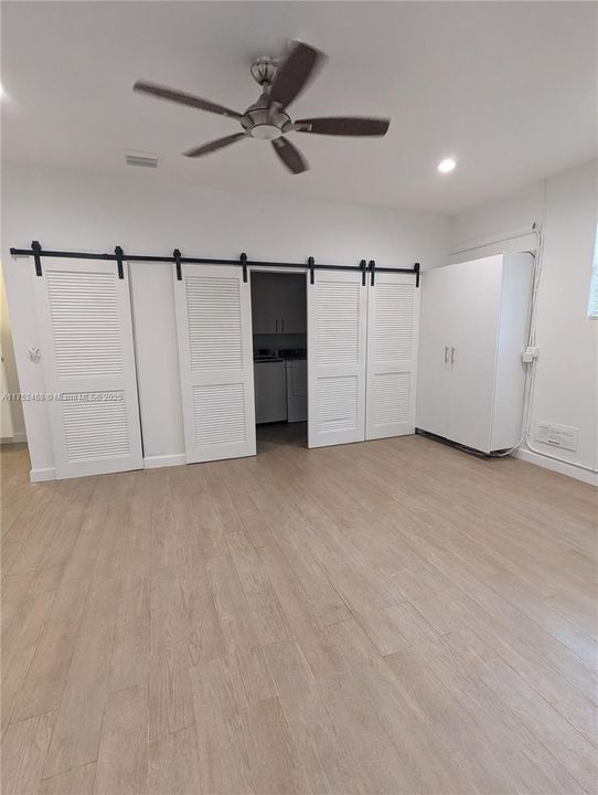 Recently Rented: $12,500 (5 beds, 3 baths, 3517 Square Feet)