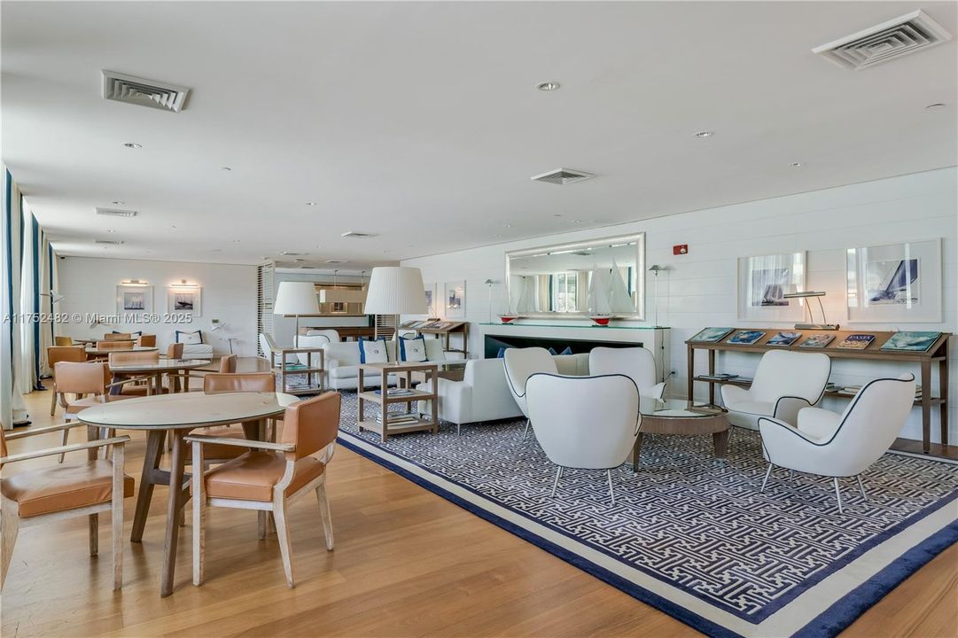 Vendido Recientemente: $5,099,000 (3 camas, 3 baños, 2640 Pies cuadrados)