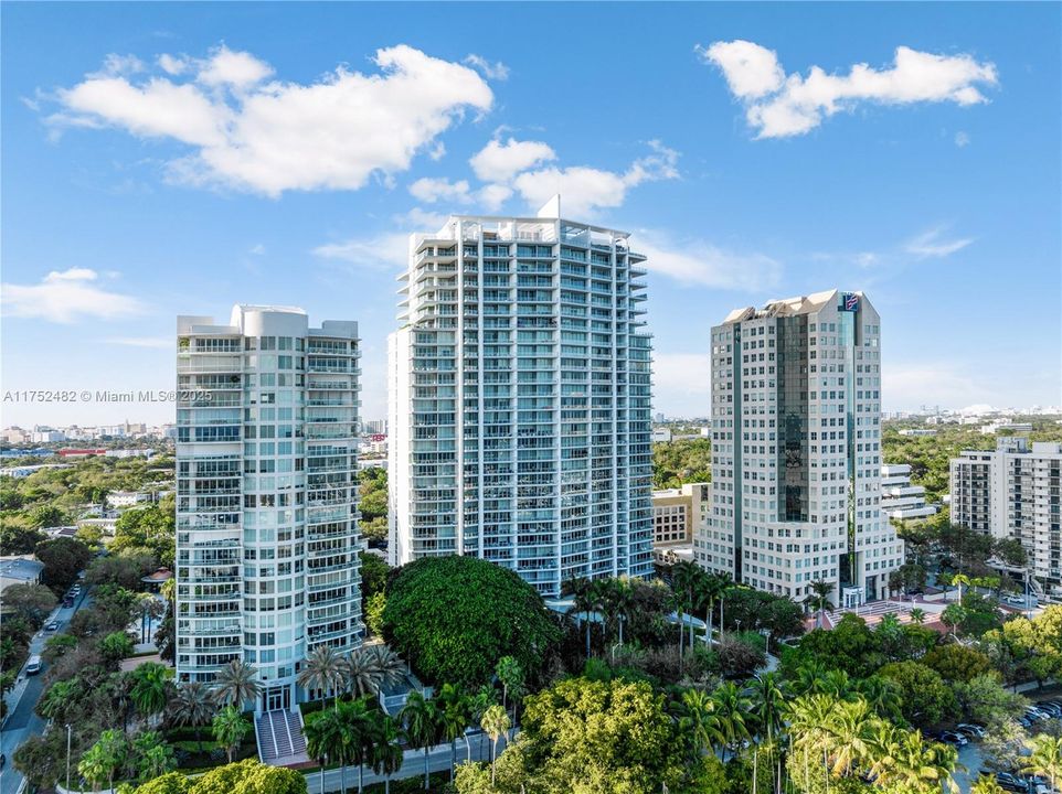 Vendido Recientemente: $5,099,000 (3 camas, 3 baños, 2640 Pies cuadrados)