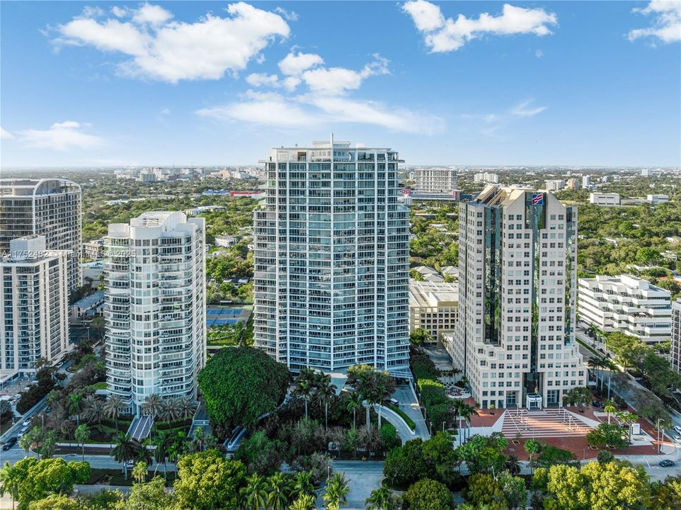 Vendido Recientemente: $5,099,000 (3 camas, 3 baños, 2640 Pies cuadrados)