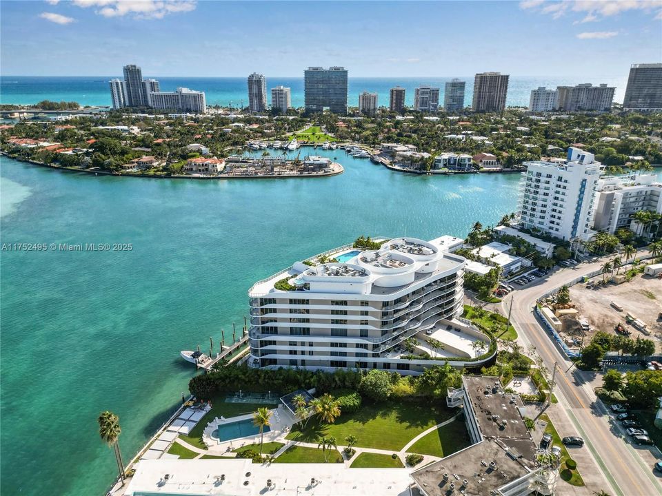 Vendido Recientemente: $269,000 (2 camas, 2 baños, 750 Pies cuadrados)