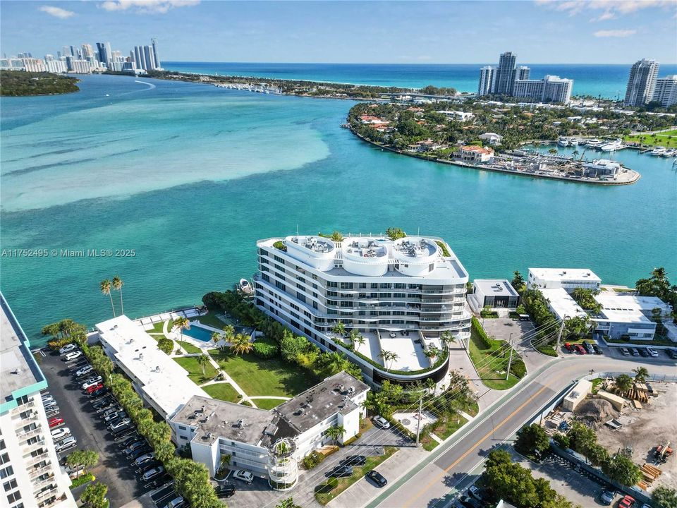 Vendido Recientemente: $269,000 (2 camas, 2 baños, 750 Pies cuadrados)