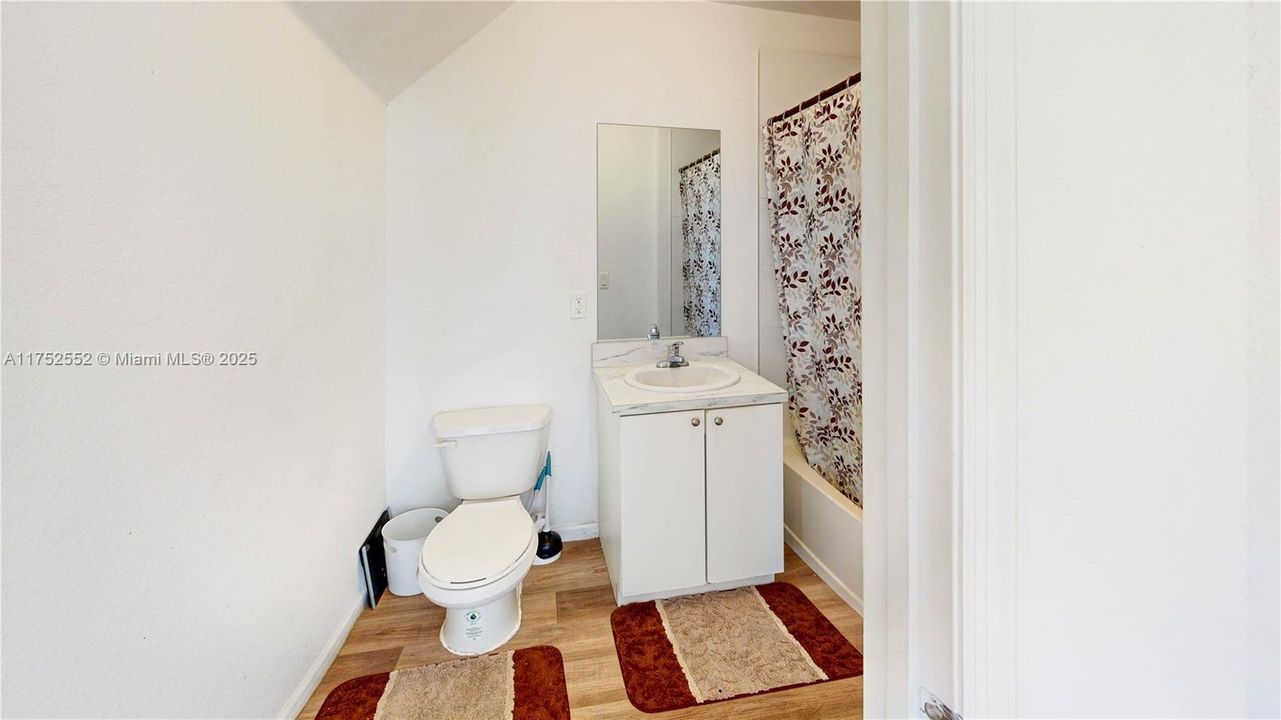 Recently Sold: $283,458 (3 beds, 2 baths, 1276 Square Feet)