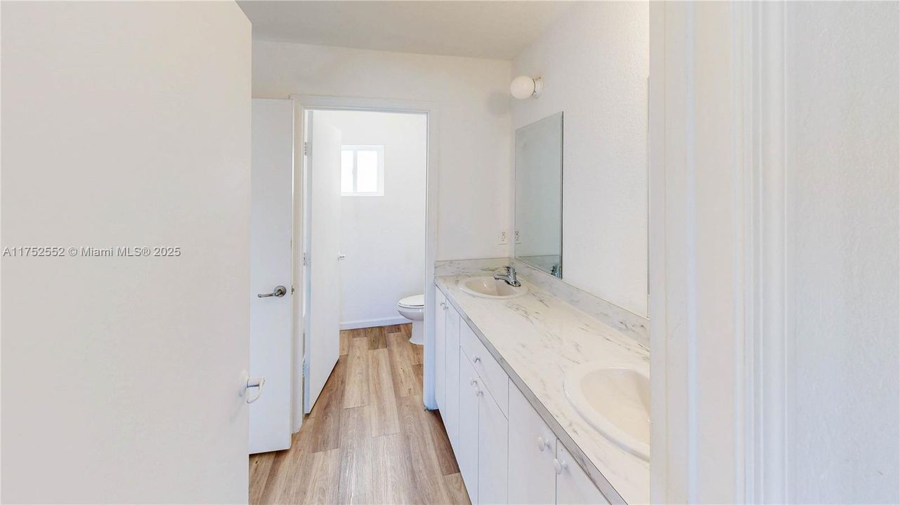 Recently Sold: $283,458 (3 beds, 2 baths, 1276 Square Feet)