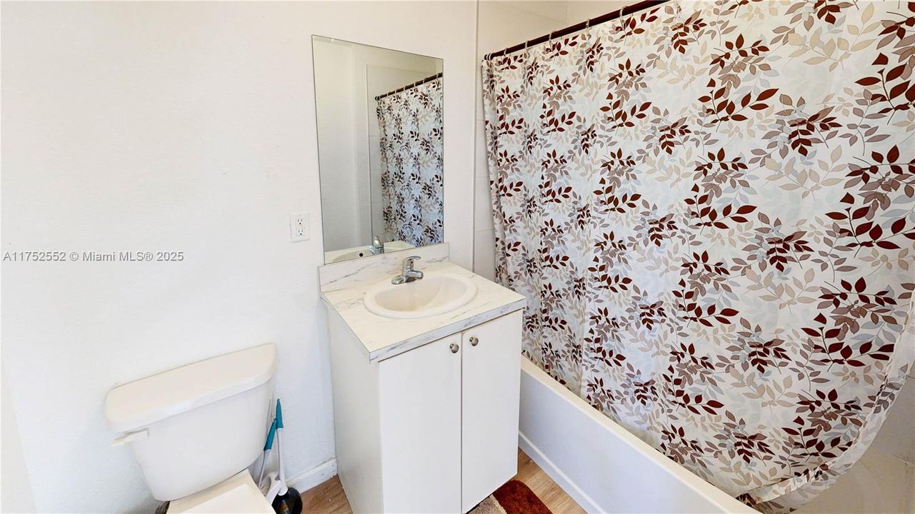 Recently Sold: $283,458 (3 beds, 2 baths, 1276 Square Feet)