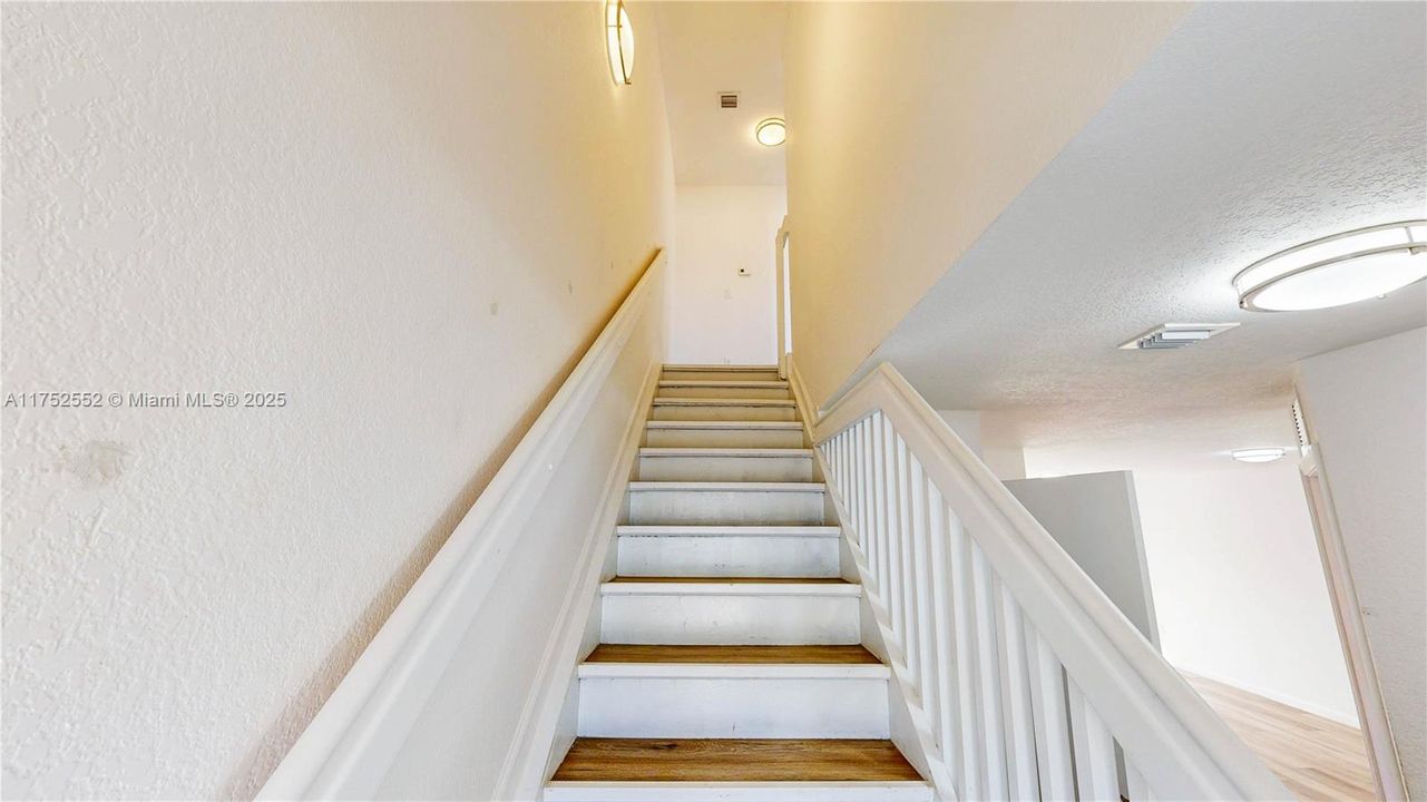 Recently Sold: $283,458 (3 beds, 2 baths, 1276 Square Feet)